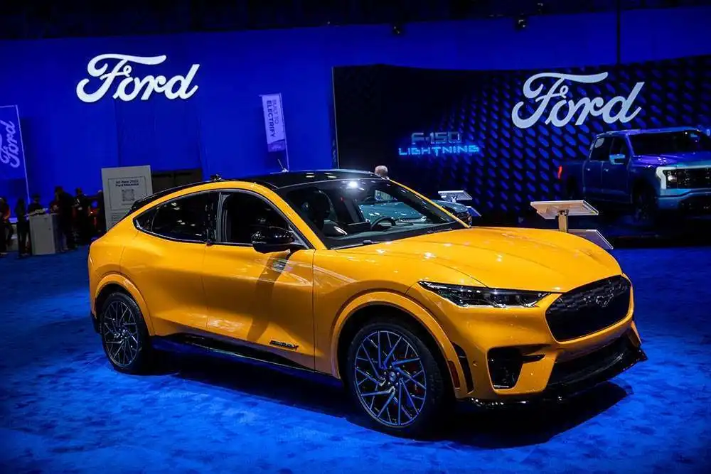 Investigators of a fatal accident find that Ford’s Blue Cruise self-driving technology was in operation at the time of the crash