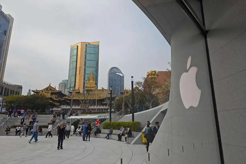 Apple has taken down Meta-owned WhatsApp and Threads from its China app store following Beijing’s classification of them as threats to national security