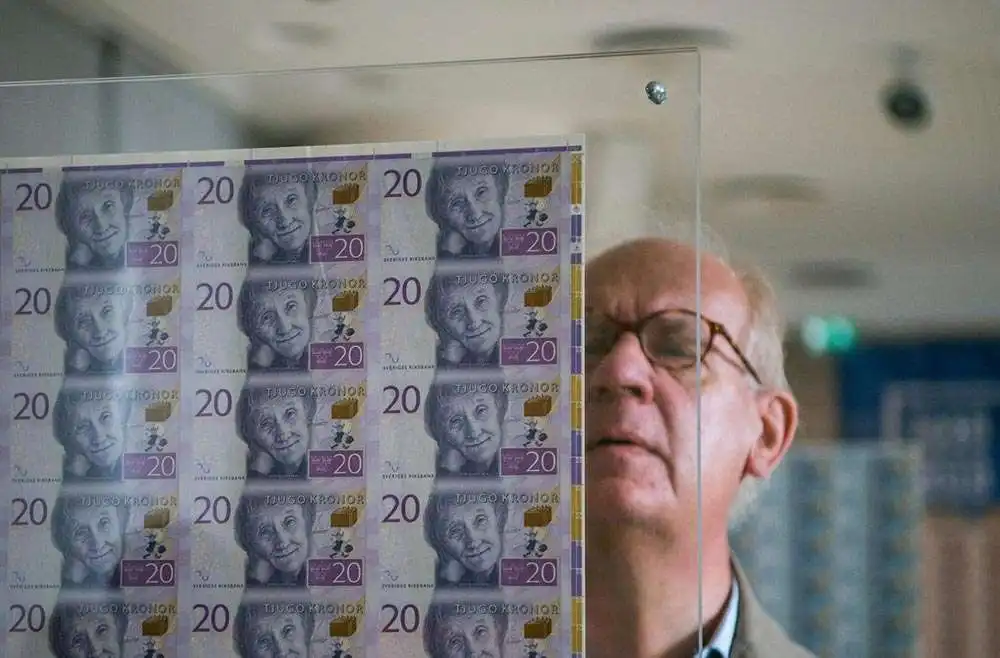 Why transitioning to a cashless society has transformed Sweden from one of the safest countries into a high-crime nation