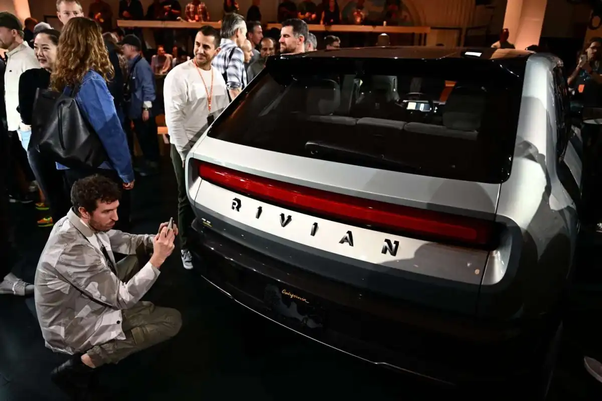 Volkswagen rescues struggling Rivian with a $5 billion investment